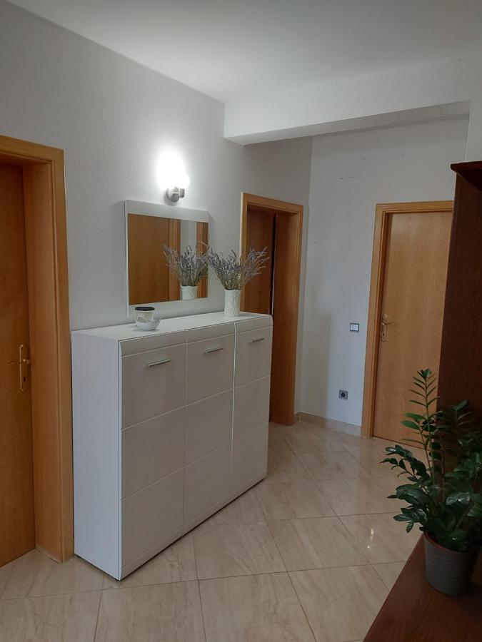 Apartman Mb Podstrana Eksteriør bilde