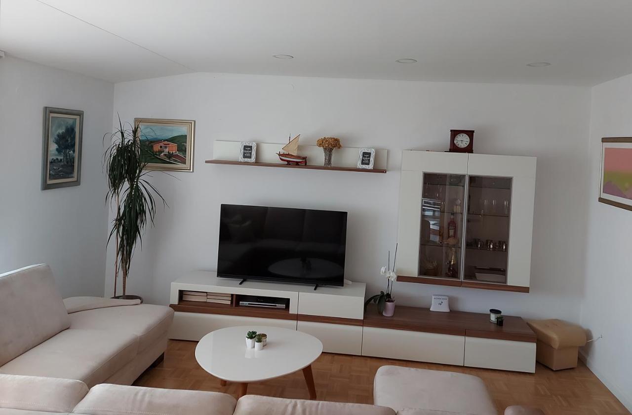Apartman Mb Podstrana Eksteriør bilde
