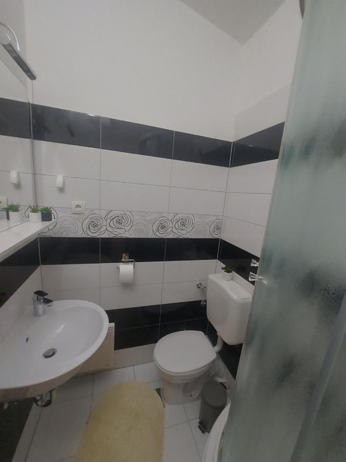 Apartman Mb Podstrana Eksteriør bilde